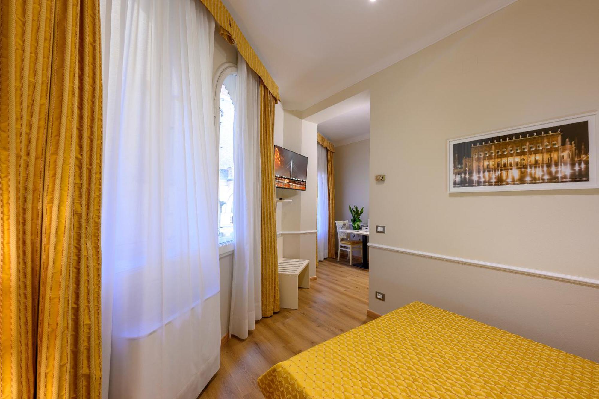 רג'ו אמיליה Albergo Reggio מראה חיצוני תמונה