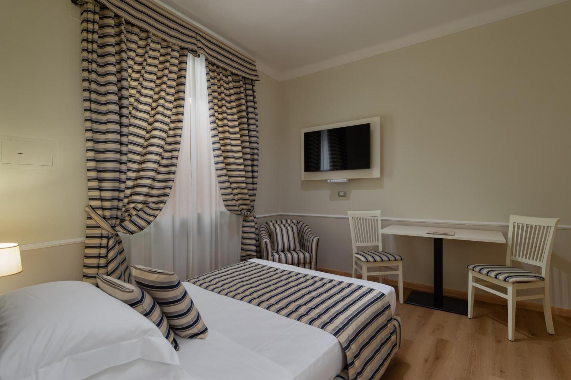 רג'ו אמיליה Albergo Reggio מראה חיצוני תמונה