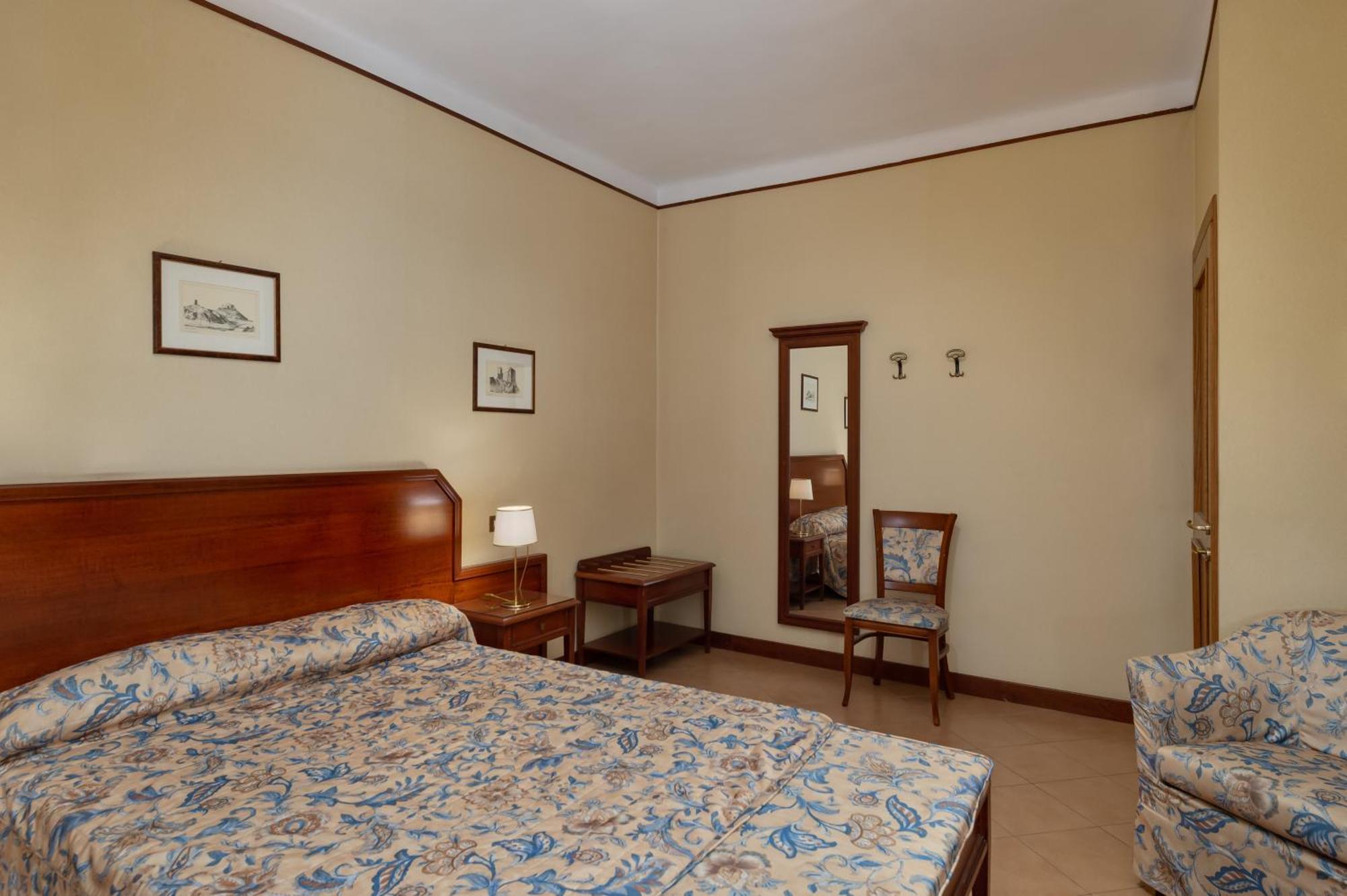 רג'ו אמיליה Albergo Reggio מראה חיצוני תמונה