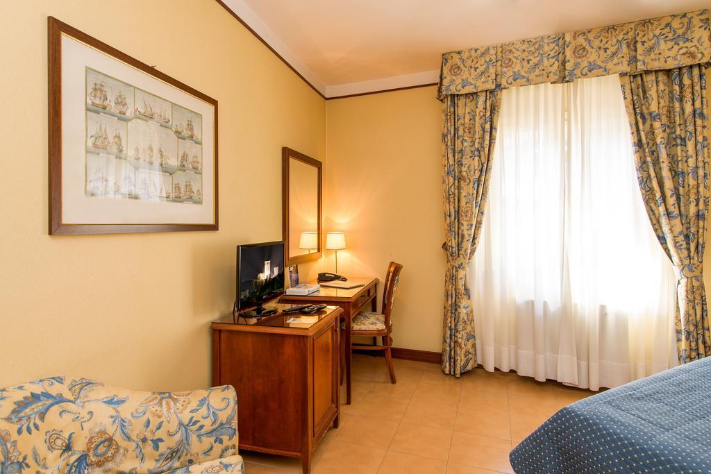 רג'ו אמיליה Albergo Reggio מראה חיצוני תמונה